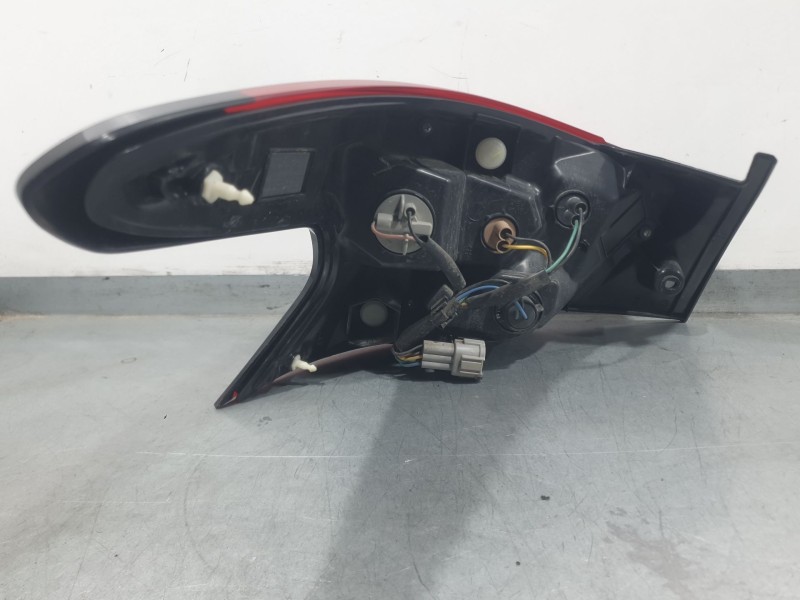 Recambio de piloto trasero derecho para nissan micra v (k14) 1.0 ig-t 100 referencia OEM IAM 265505FA0A 22018727 KOITO