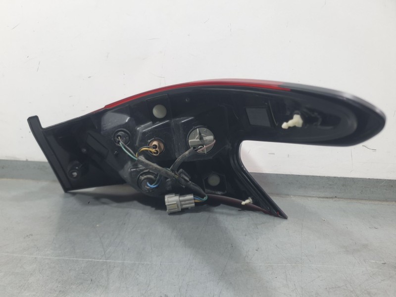 Recambio de piloto trasero izquierdo para nissan micra v (k14) 1.0 ig-t 100 referencia OEM IAM 265555FA0A 22018727 KOITO