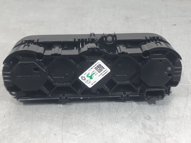 Recambio de mando climatizador para dacia sandero iii 1.0 tce 90 referencia OEM IAM 275006270R  