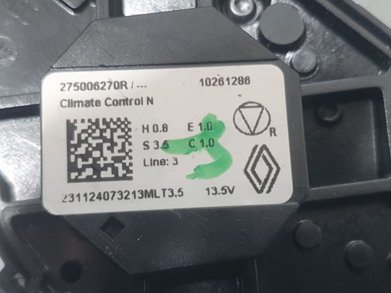 Recambio de mando climatizador para dacia sandero iii 1.0 tce 90 referencia OEM IAM 275006270R  