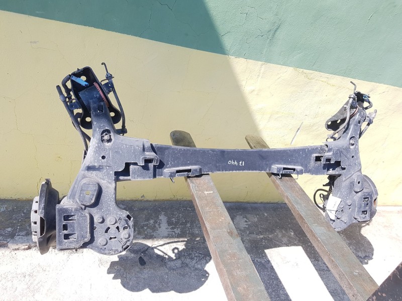 Recambio de puente trasero para opel corsa f (p2jo) 1.2 (68) referencia OEM IAM 9838305780  