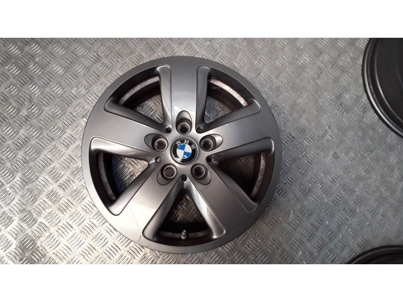 Recambio de juego llantas aluminio para bmw 1 (f40) 116 d referencia OEM IAM 7x16 5 TORN ET47 ROZADAS ALUMINIO