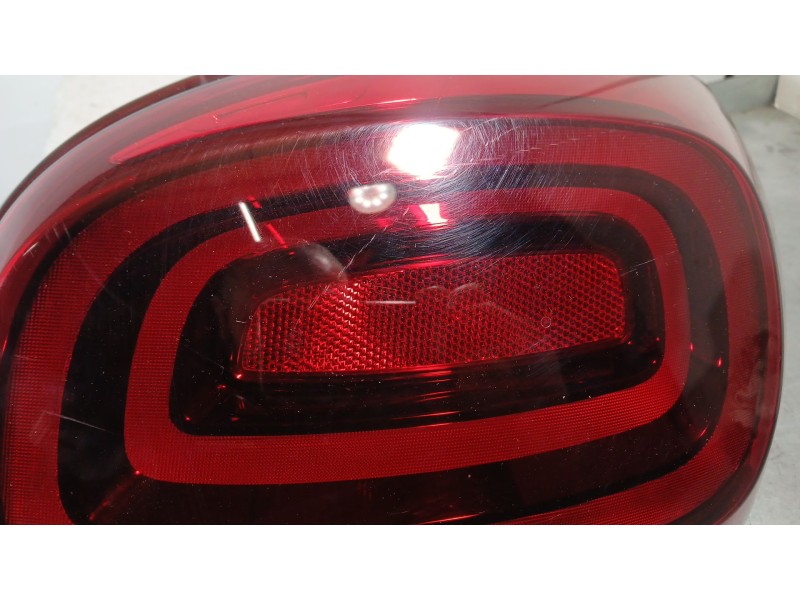 Recambio de piloto trasero derecho para citroën c3 iii (sx) 1.5 bluehdi 100 (sxyhyp, sxyhtu) referencia OEM IAM 9812257480 ROZAD