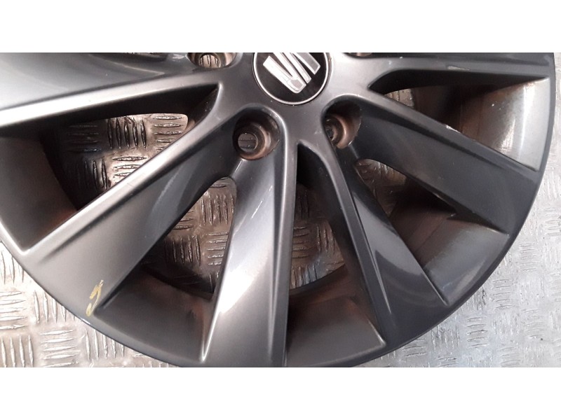 Recambio de llanta aluminio para seat leon st (5f8) 1.5 tsi referencia OEM IAM 6.5X16 5 TORN ET47 ROZADA ALUMINIO