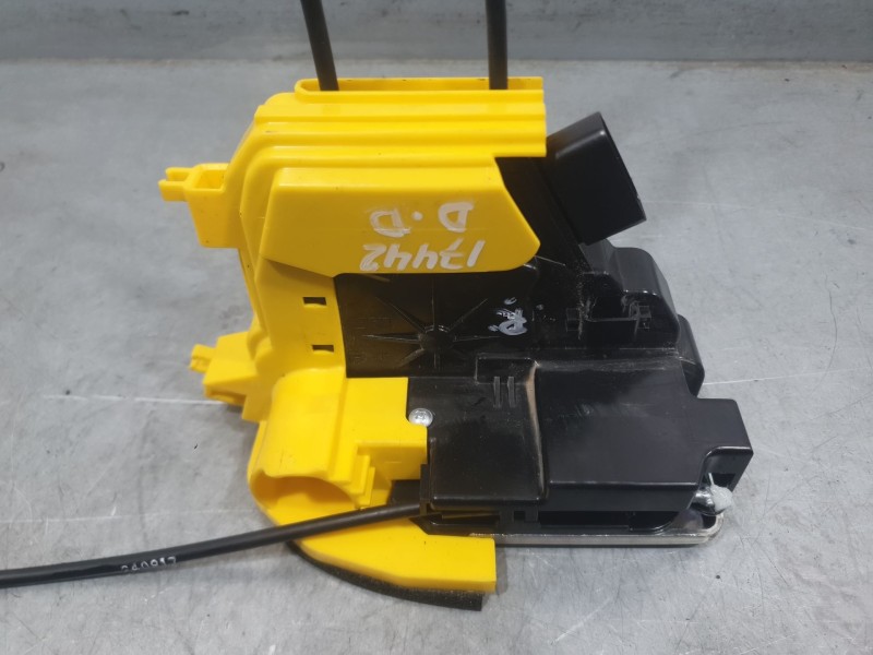 Recambio de cerradura puerta delantera derecha para kg mobility korando (c300) 1.5 referencia OEM IAM 7122037000  