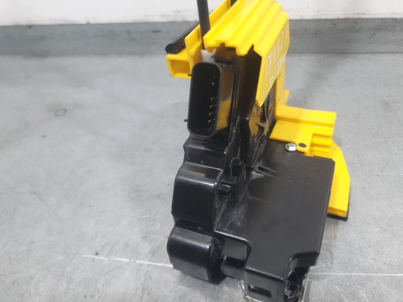 Recambio de cerradura puerta delantera izquierda para kg mobility korando (c300) 1.5 referencia OEM IAM 7121037000  