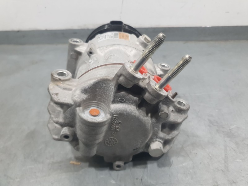 Recambio de compresor aire acondicionado para kg mobility korando (c300) 1.5 referencia OEM IAM 1731313711 24C060113 ESTRA