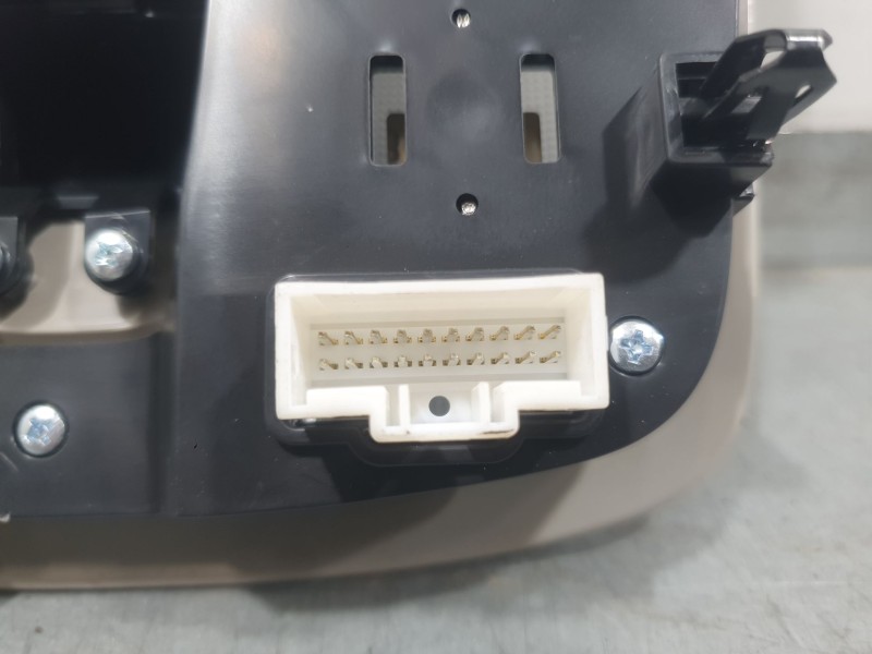 Recambio de luz interior para kg mobility korando (c300) 1.5 referencia OEM IAM 7767034000  