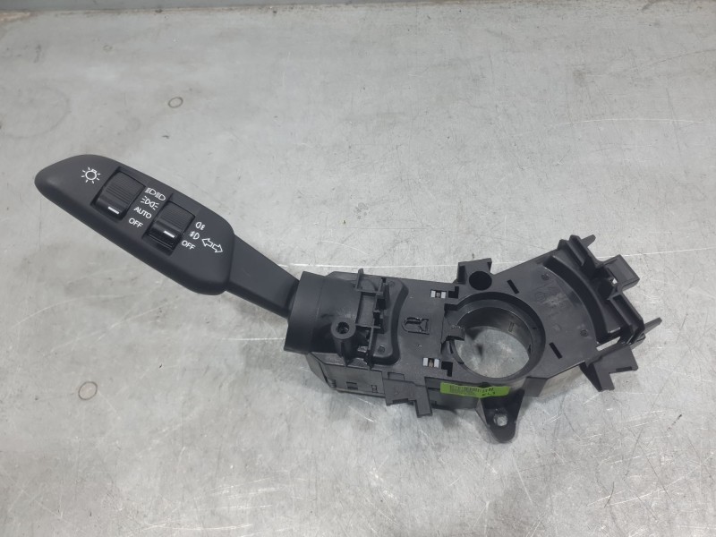 Recambio de mando luces para kg mobility korando (c300) 1.5 referencia OEM IAM 8591036500  8591036600