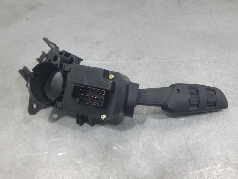 Recambio de mando luces para kg mobility korando (c300) 1.5 referencia OEM IAM 8591036500  8591036600