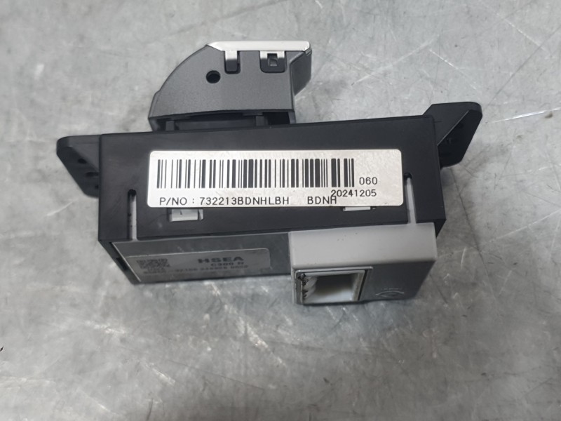 Recambio de mando elevalunas trasero derecho para kg mobility korando (c300) 1.5 referencia OEM IAM 8585037100  