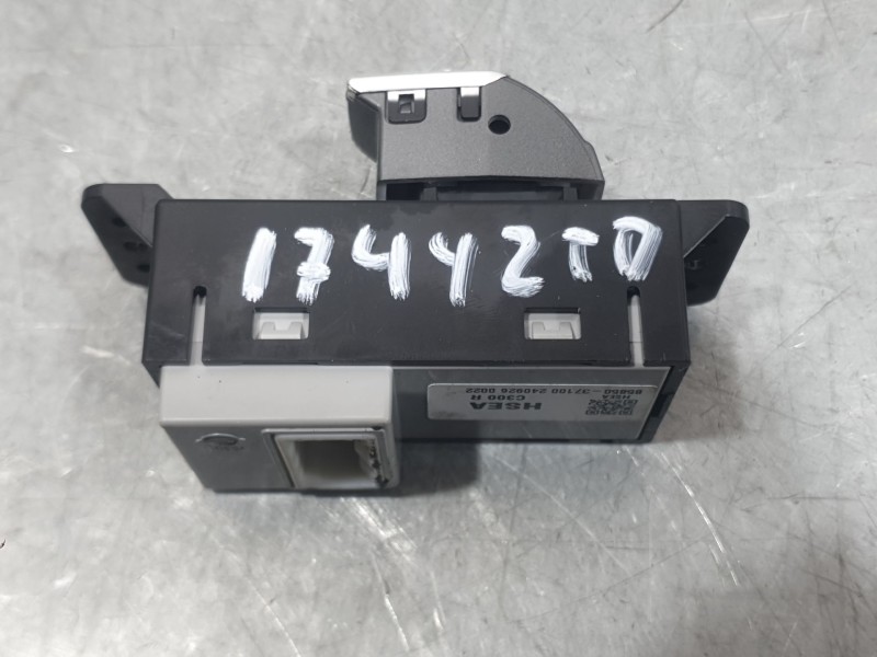 Recambio de mando elevalunas trasero derecho para kg mobility korando (c300) 1.5 referencia OEM IAM 8585037100  