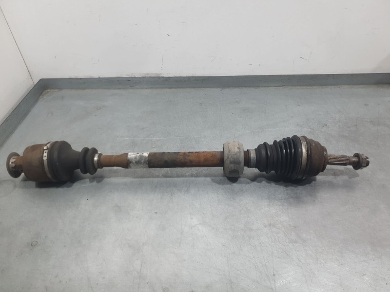 Recambio de transmision delantera derecha para renault megane i classic (la0/1_) 1.6 e (la0f, la0s) referencia OEM IAM 770146937