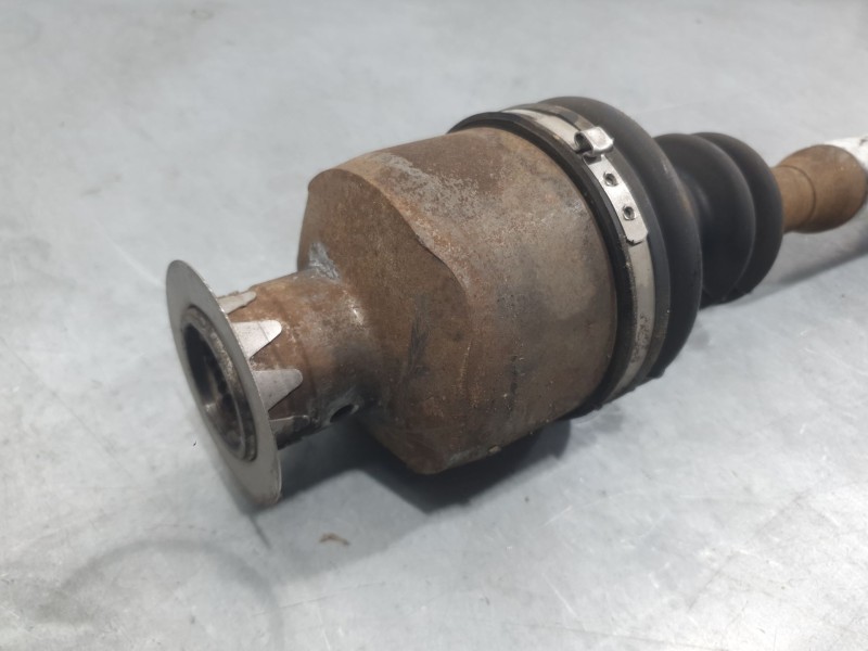 Recambio de transmision delantera derecha para renault megane i classic (la0/1_) 1.6 e (la0f, la0s) referencia OEM IAM 770146937