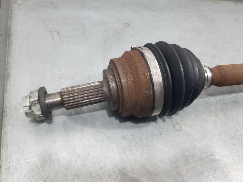 Recambio de transmision delantera derecha para dacia sandero iii 1.0 tce 90 referencia OEM IAM 391003401R  