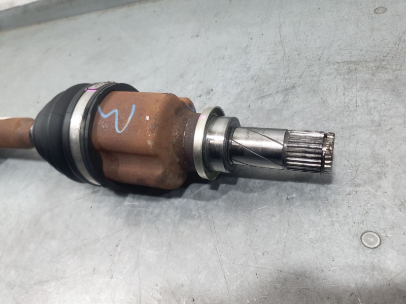 Recambio de transmision delantera derecha para dacia sandero iii 1.0 tce 90 referencia OEM IAM 391003401R  