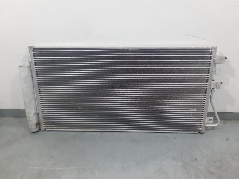 Recambio de condensador / radiador aire acondicionado para kg mobility korando (c300) 1.5 referencia OEM IAM 6840037000  