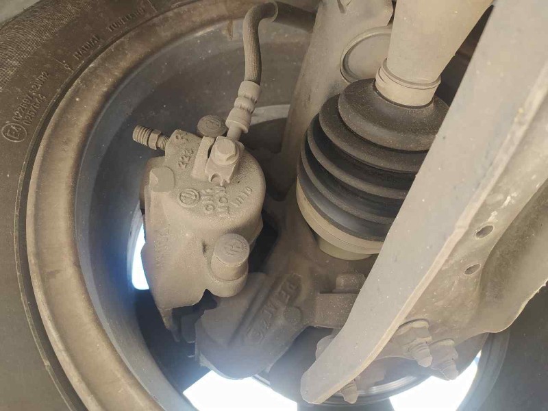 Recambio de mangueta delantera derecha para skoda fabia ambition referencia OEM IAM 6Q0407256AC  