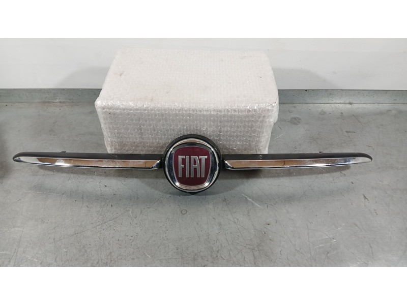 Recambio de rejilla delantera para fiat 500 (312_) 1.0 mild hybrid (312.ayd1b) referencia OEM IAM 735637413  