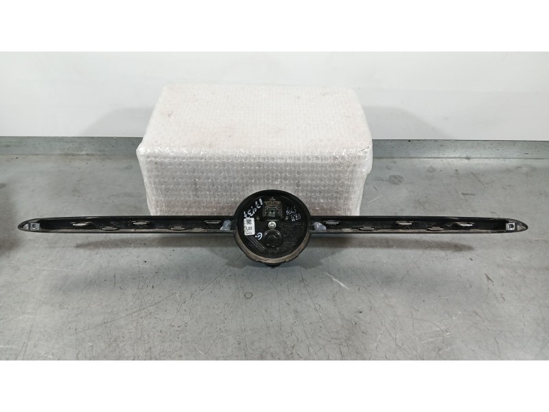 Recambio de rejilla delantera para fiat 500 (312_) 1.0 mild hybrid (312.ayd1b) referencia OEM IAM 735637413  