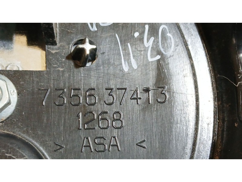 Recambio de rejilla delantera para fiat 500 (312_) 1.0 mild hybrid (312.ayd1b) referencia OEM IAM 735637413  