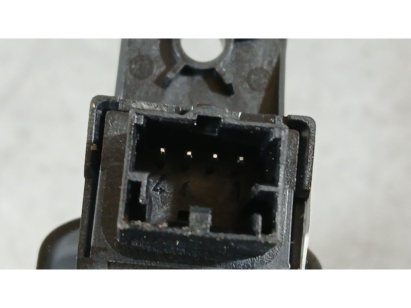 Recambio de mando elevalunas delantero izquierdo para fiat 500 (312_) 1.0 mild hybrid (312.ayd1b) referencia OEM IAM 7356294040 