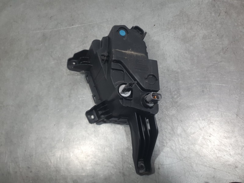 Recambio de faro antiniebla derecho para kg mobility korando (c300) 1.5 referencia OEM IAM 8320237000  