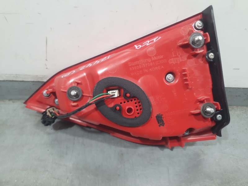 Recambio de piloto trasero izquierdo interior para kg mobility korando (c300) 1.5 referencia OEM IAM 8360337001  