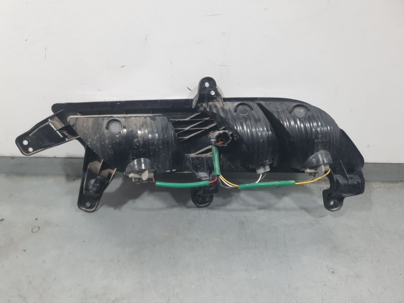 Recambio de piloto trasero izquierdo paragolpes para kg mobility korando (c300) 1.5 referencia OEM IAM 8390137101  