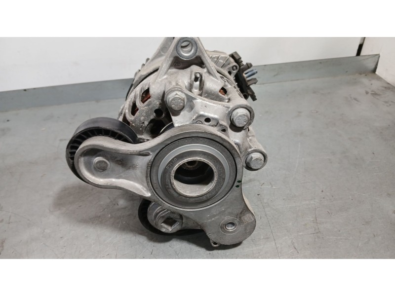 Recambio de alternador para fiat 500 (312_) 1.0 mild hybrid (312.ayd1b) referencia OEM IAM 522087180 VALEO 2740599A
