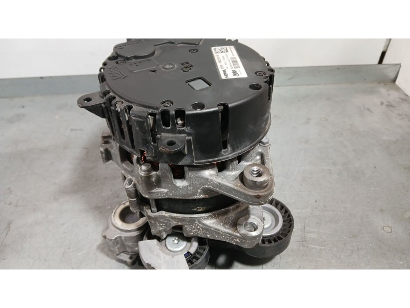 Recambio de alternador para fiat 500 (312_) 1.0 mild hybrid (312.ayd1b) referencia OEM IAM 522087180 VALEO 2740599A