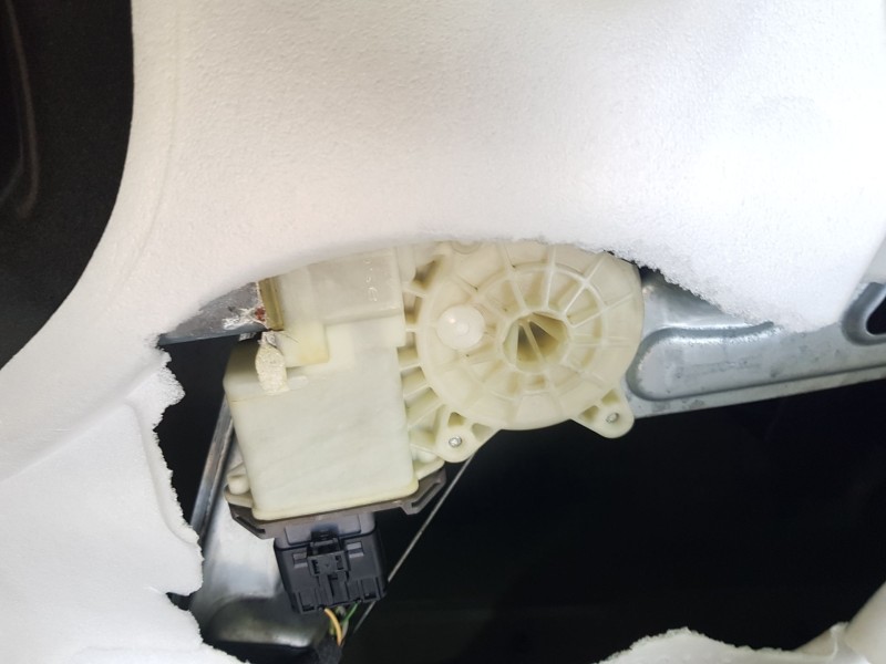 Recambio de elevalunas delantero derecho para peugeot 5008 (0u_, 0e_) 1.6 hdi referencia OEM IAM 9682808880  