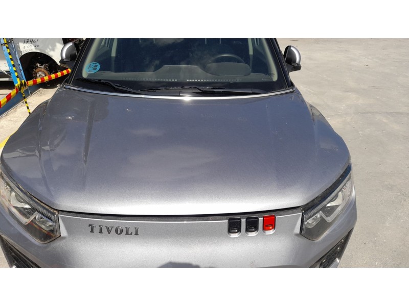 Recambio de capot para ssangyong tivoli 1.5 referencia OEM IAM 6101135003  