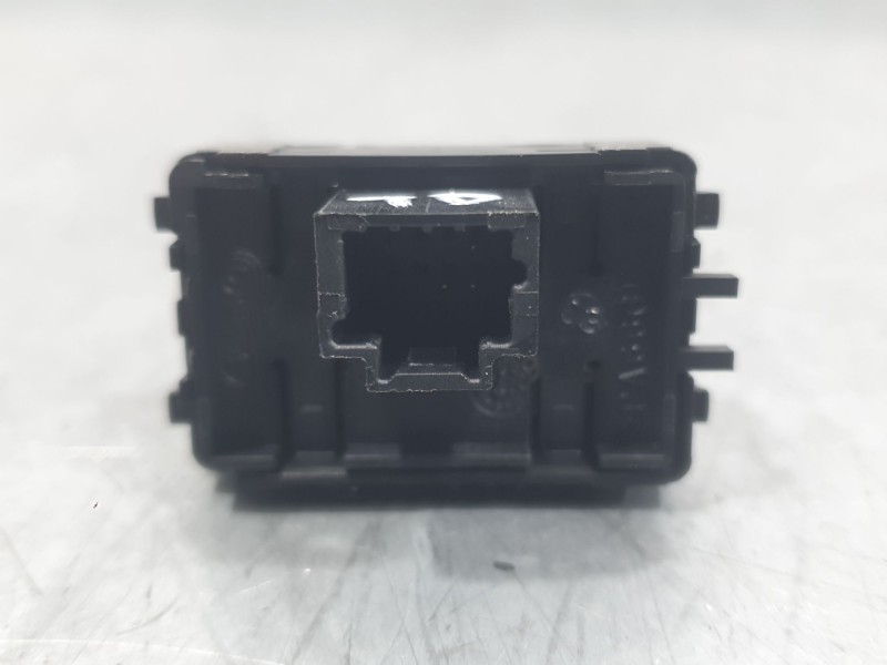 Recambio de mando elevalunas trasero derecho para renault grand scénic iv (r9_) 1.3 tce 140 referencia OEM IAM 254214896R  