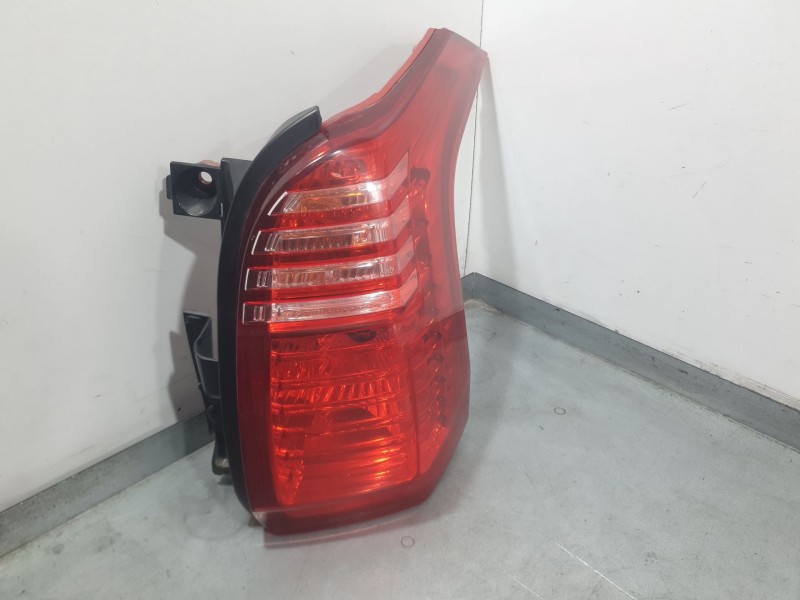 Recambio de piloto trasero derecho para peugeot 5008 (0u_, 0e_) 1.2 referencia OEM IAM 9672666680  