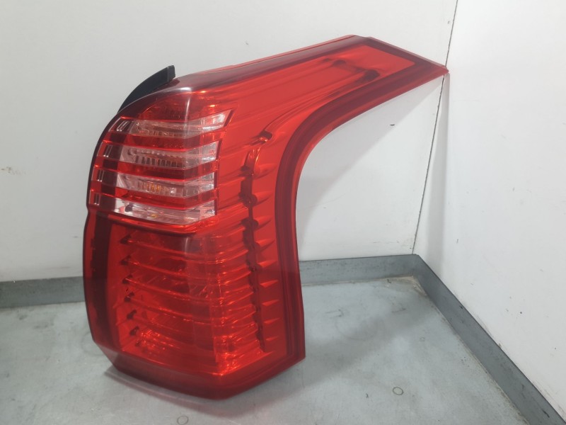 Recambio de piloto trasero derecho para peugeot 5008 (0u_, 0e_) 1.2 referencia OEM IAM 9672666680  