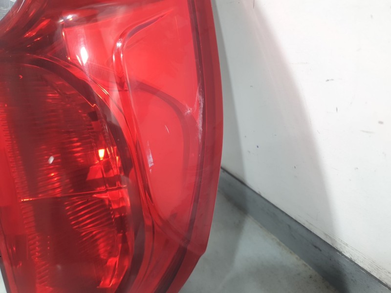 Recambio de piloto trasero derecho para fiat doblo cargo (263_) 1.4 natural power referencia OEM IAM 518106730 2037099900010 MAK