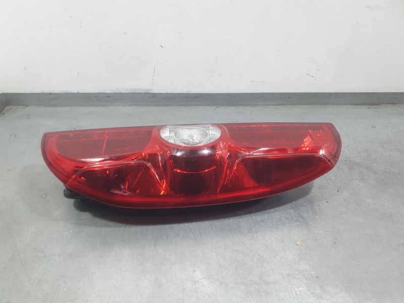 Recambio de piloto trasero derecho para fiat doblo cargo (263_) 1.4 natural power referencia OEM IAM 518106730 2037099900010 MAK