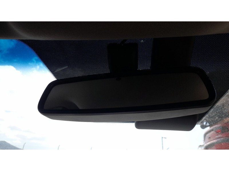 Recambio de espejo interior para ssangyong tivoli 1.5 referencia OEM IAM 7642008B10  