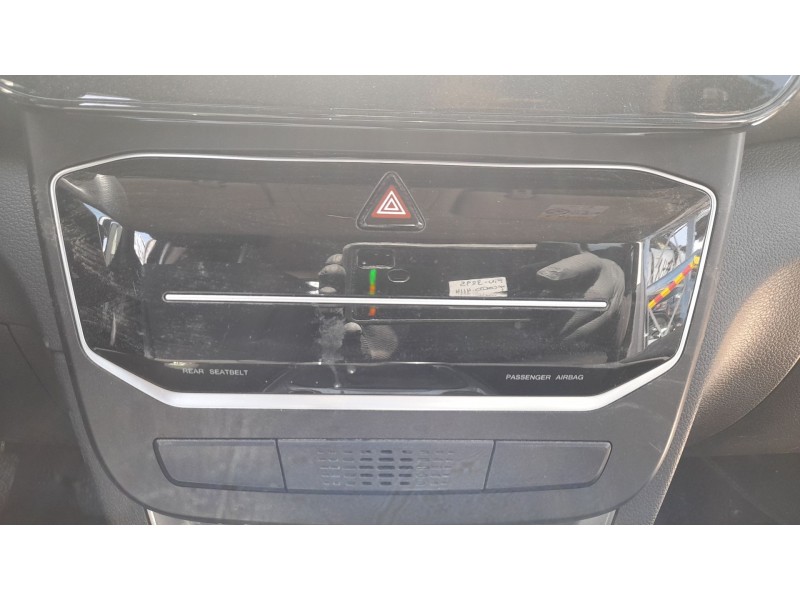 Recambio de mando climatizador para ssangyong tivoli 1.5 referencia OEM IAM 6872035310  