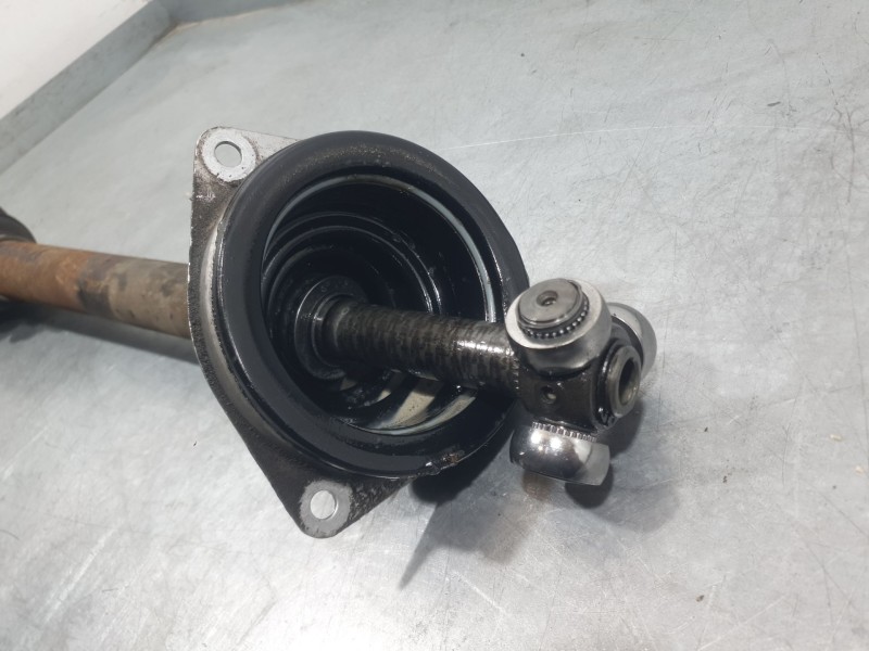 Recambio de transmision delantera izquierda para renault megane i classic (la0/1_) 1.6 e (la0f, la0s) referencia OEM IAM 7701352