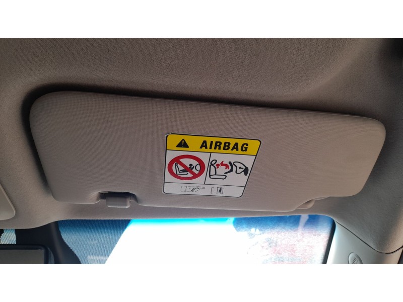 Recambio de parasol derecho para ssangyong tivoli 1.5 referencia OEM IAM 7612035100LBH  