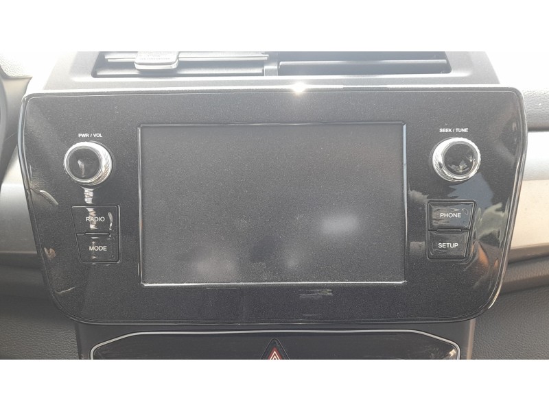 Recambio de sistema navegacion gps para ssangyong tivoli 1.5 referencia OEM IAM 8912035100LAX  