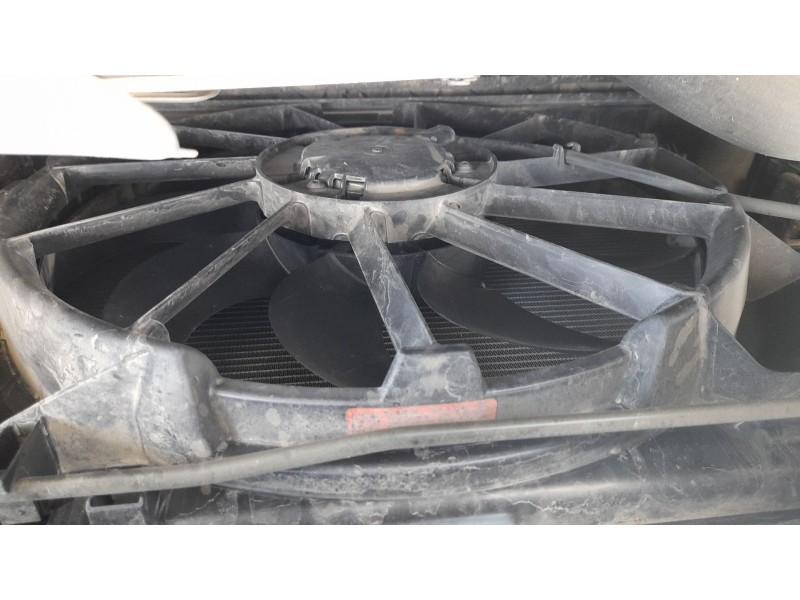 Recambio de electroventilador para ssangyong tivoli 1.5 referencia OEM IAM 2132037200  