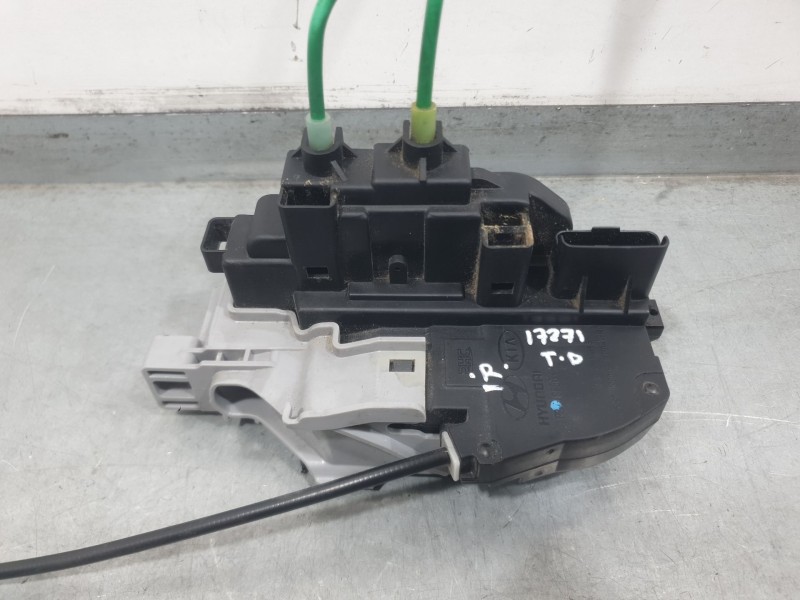 Recambio de cerradura puerta trasera derecha para hyundai i30 (fd) 1.6 crdi referencia OEM IAM 814202L000  