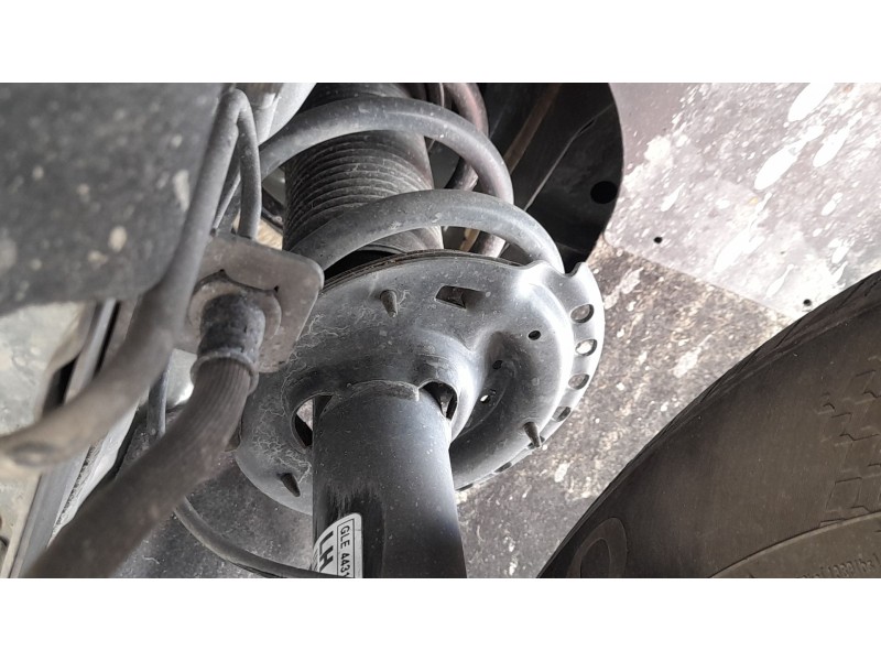 Recambio de amortiguador delantero izquierdo para ssangyong tivoli 1.5 referencia OEM IAM 4431035100  