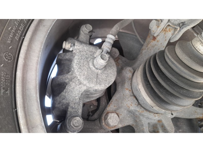 Recambio de pinza freno delantera derecha para ssangyong tivoli 1.5 referencia OEM IAM 4814035100  