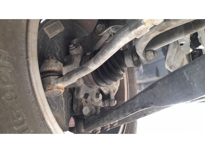 Recambio de mangueta delantera izquierda para ssangyong tivoli 1.5 referencia OEM IAM 4121035000  