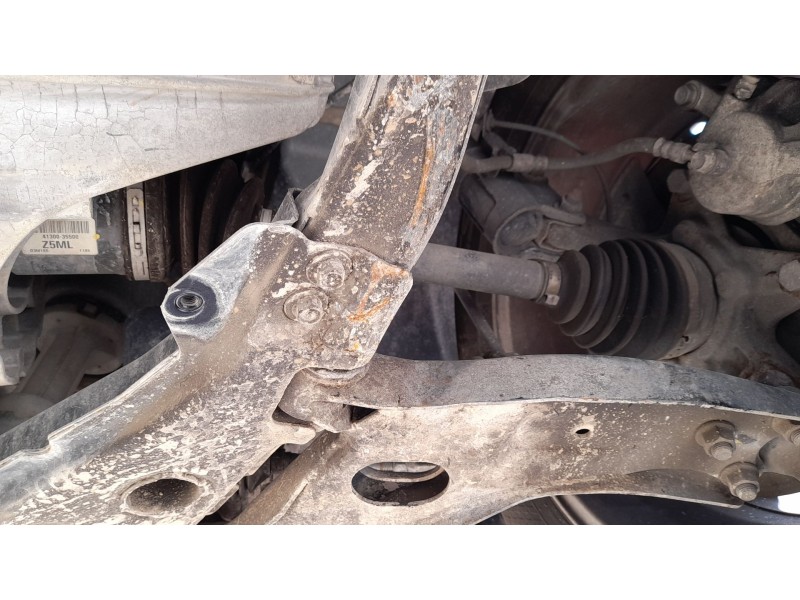 Recambio de transmision delantera izquierda para ssangyong tivoli 1.5 referencia OEM IAM 4130035500  