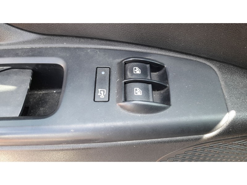 Recambio de mando elevalunas delantero izquierdo para fiat doblo cargo (263_) 1.3 d multijet (263wxu1a) referencia OEM IAM 73549